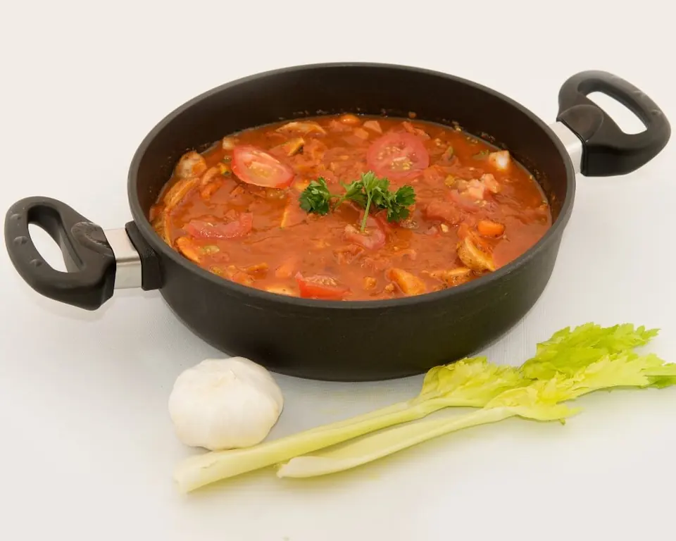 Titanium CASSEROLE PAN 24 cm w:Lid Picture 1